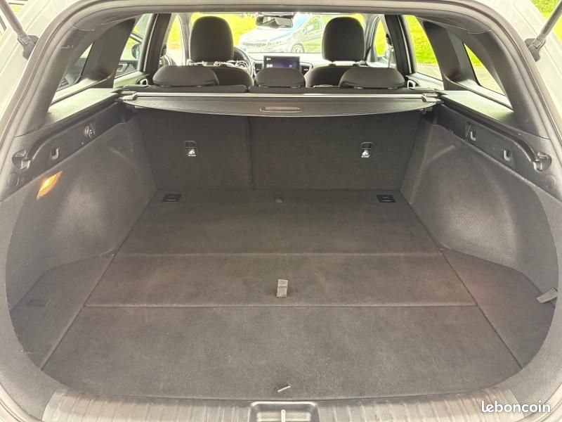 Kia Ceed SW 1.6 CRDI 136ch MHEV GT Line DCT7 (image 16)