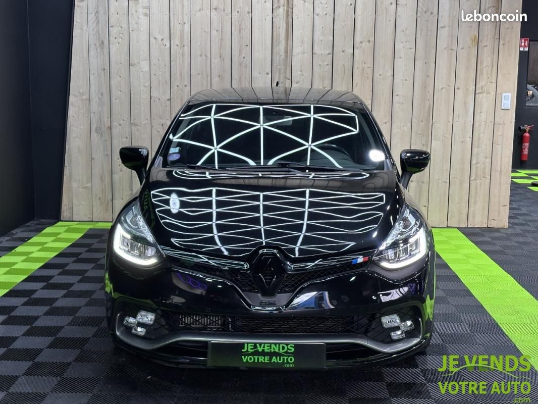 Renault Clio 1.6 T 220ch RS Trophy EDC 5p (image 3)