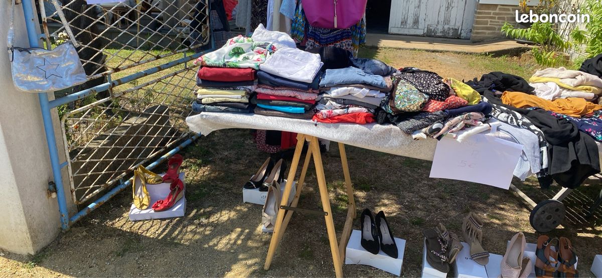 Bonjour, je vends lots de vêtements femmes , robes longues, robes courtes, combi short,jupes … (image 2)
