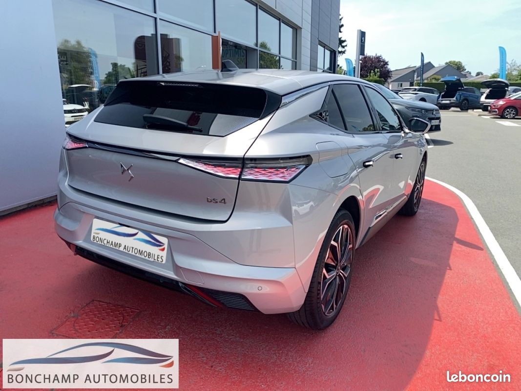 Ds 4 2021 1.2I PURETECH 12V 130 BV EAT8 ETOILE ALCANTARA (image 4)