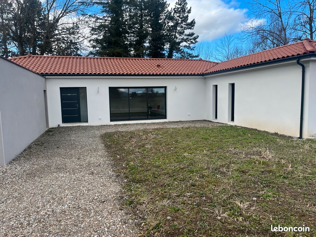 Maison 5 pièces 150 m² · à Saint-Paul-en-Cornillon · 150 m² · 445 000 €