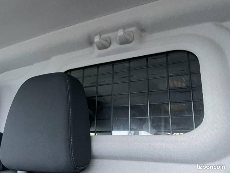 Ford Transit Custom Fg 280 L1H1 2.0 EcoBlue 130 S&S Trend Business BVA6 7cv (image 31)