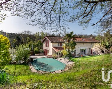 Maison 1 300 000 € - 372 m²
