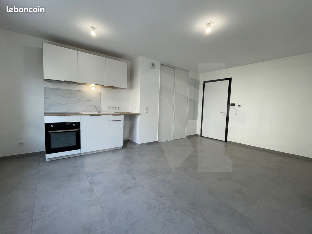 Appartement 1 pièce 36 m² · à Grenoble · 36 m² · 576 €