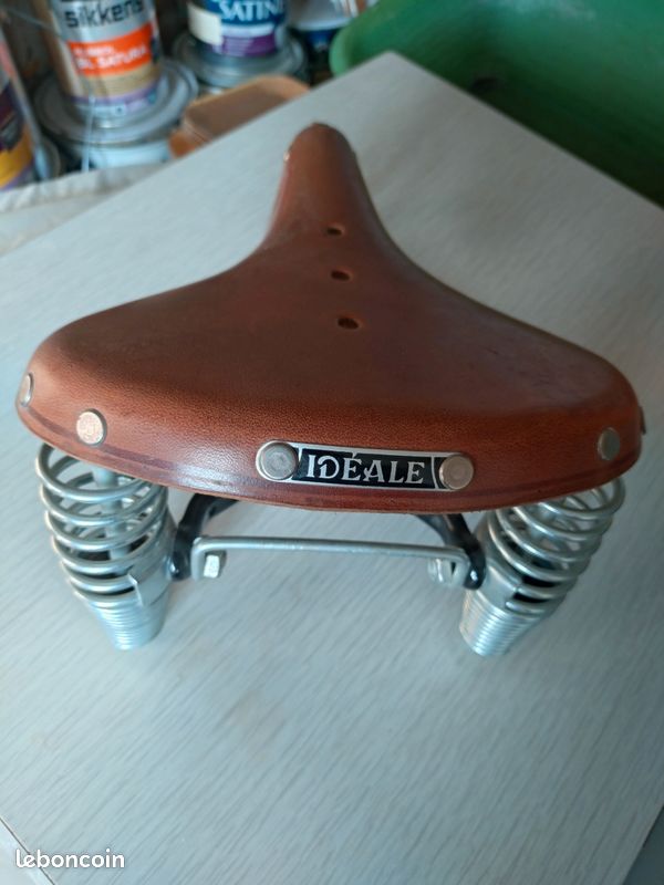 ANCIENNE PETITE BOITE En Carton Bouilli Trousse Decor Courses