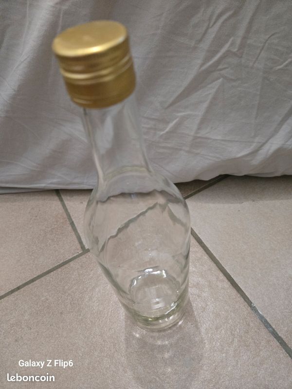 Bouteilles verre 1 litre avec bouchon vis vissé (image 2)