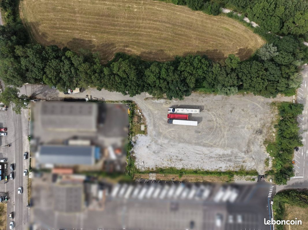 Terrain 5500 m² · à Saint-Orens-de-Gameville · 5 500 m² · 750 000 €