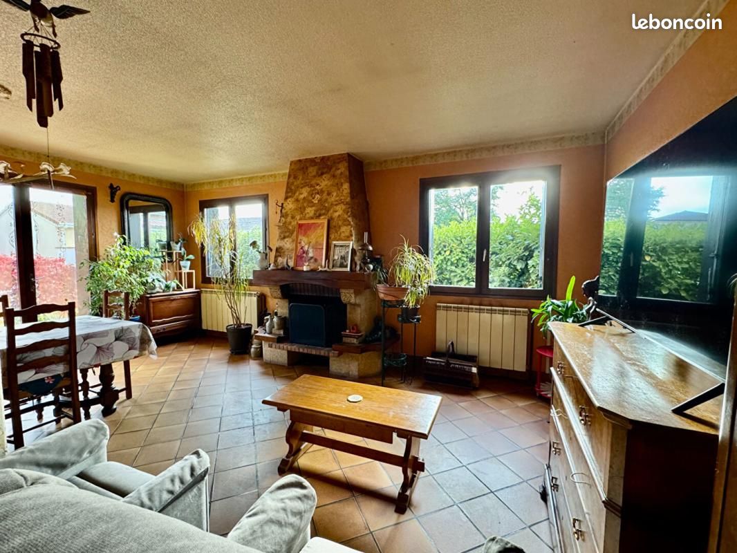 Maison 4 pièces 100 m² · à Chassieu · 100 m² · 279 000 €