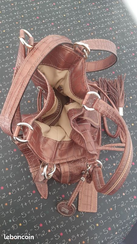 Sac Lancel crocodile marron glacé Accessoires Bagagerie