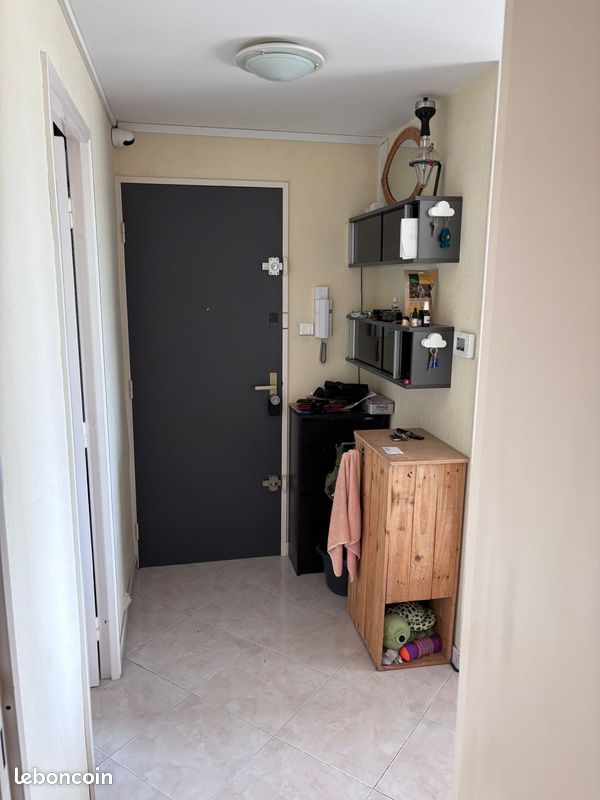 Appartement 3 pièces 73 m² · à Salon-de-Provence · 73 m² · 850 €