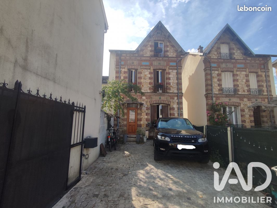 Maison 6 pièces 117 m² · à Domont · 117 m² · 394 000 €