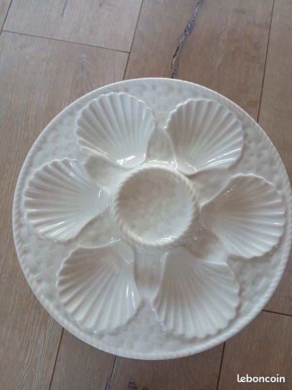 4 Assiettes à huitres en porcelaine blanche Pillivuyt