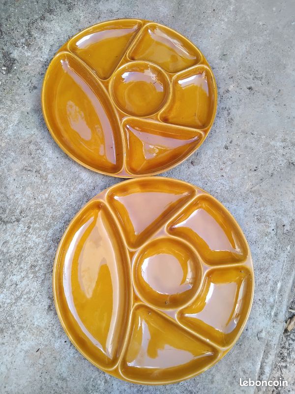 Lot de 2 assiettes à compartiment (image 1)