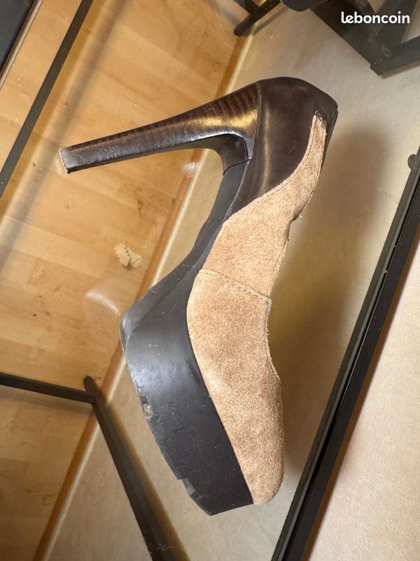 Vends Chaussures hauts talons (image 3)