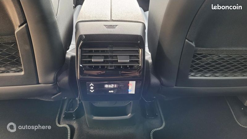 Peugeot 5008 Hybrid 145ch GT e-DCS6 (image 27)