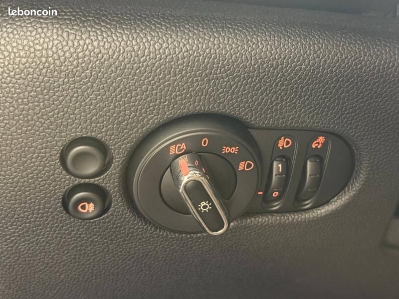 Mini Mini 5 Portes Cooper 136ch Edition Premium Plus BVA7 (image 24)