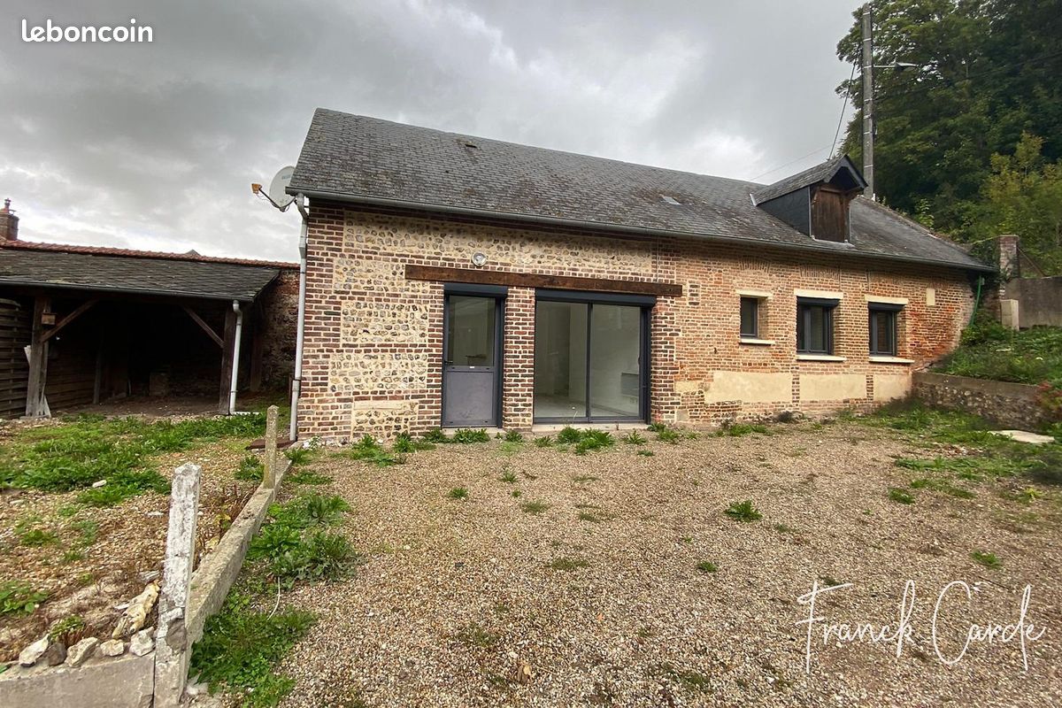 Immeuble 198 m² · à Longueville-sur-Scie · 198 m² · 263 000 €