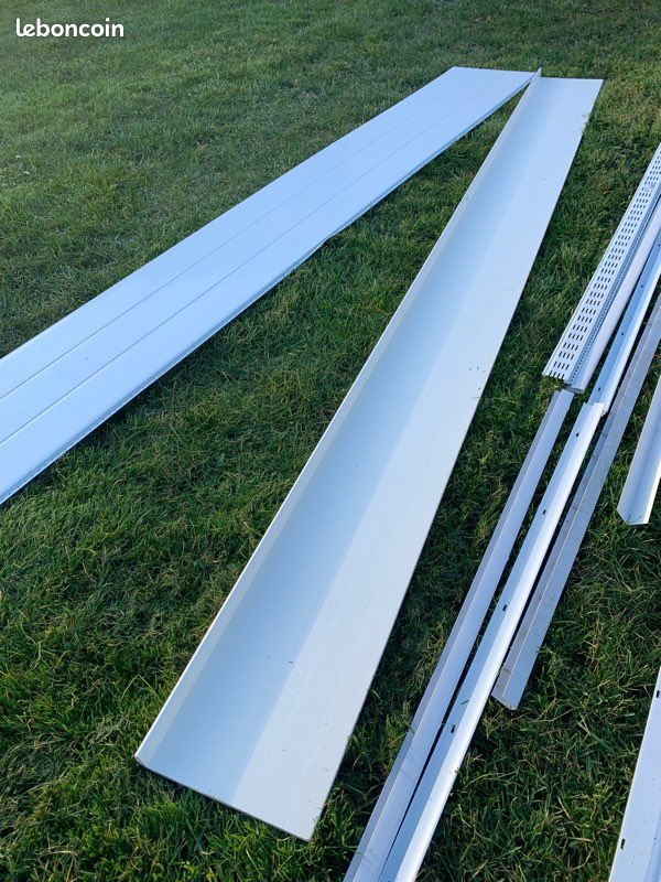 Lambris pvc sous gouttière (image 2)