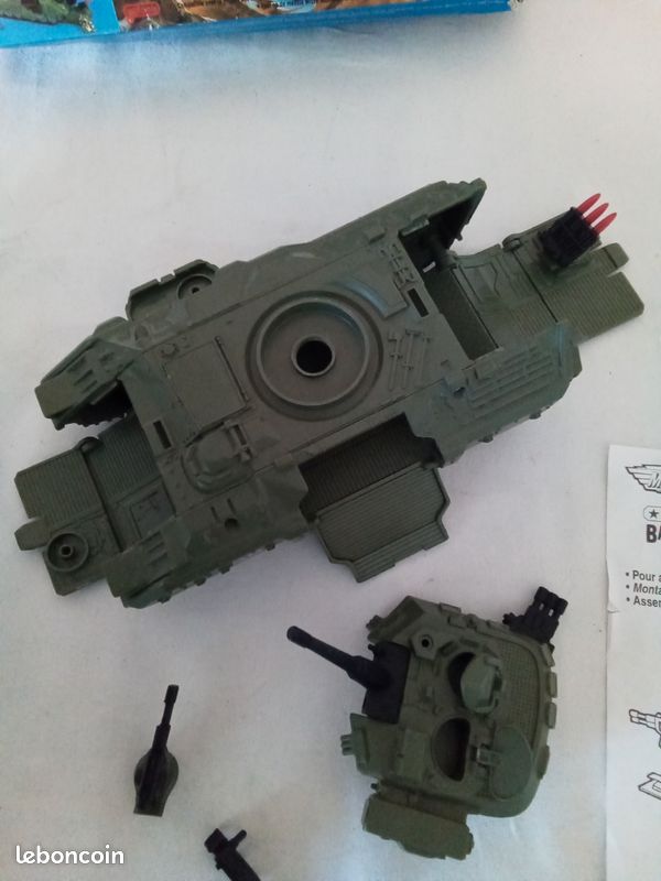 Super TANK Ideal Réf 96-831 + 5 Micro Machines Guerre + 7