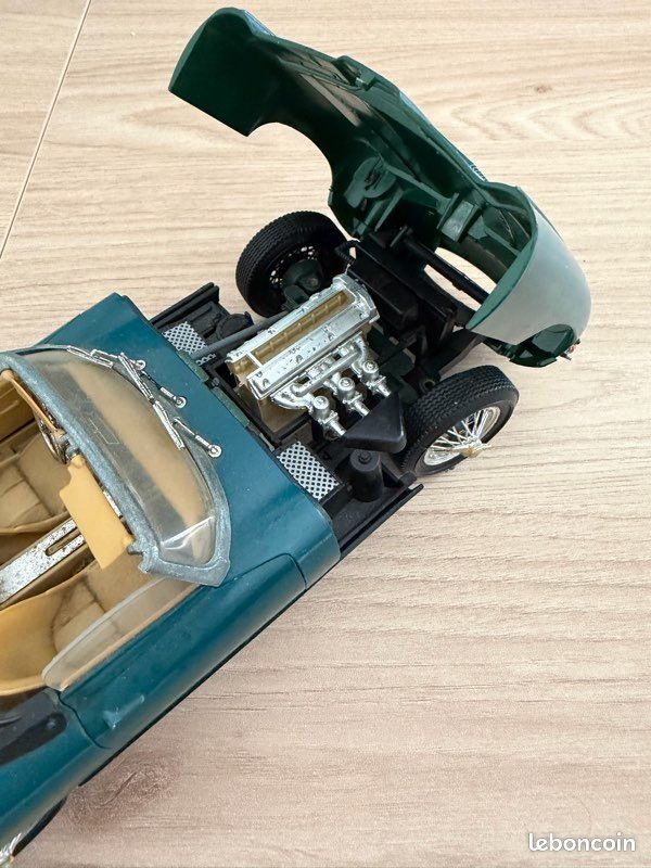 Voiture miniature Jaguar Type E (XK-E) 4.2L 1/16 – pour collection / restauration (image 6)