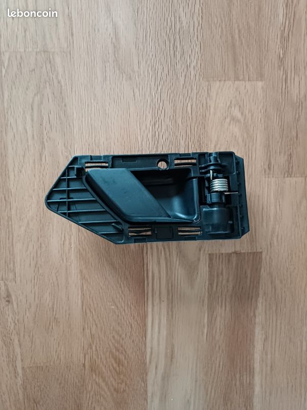 Poignée De Porte Intérieur Avant Droit - Compatible Partner Berlingo 96-08 - Neuf