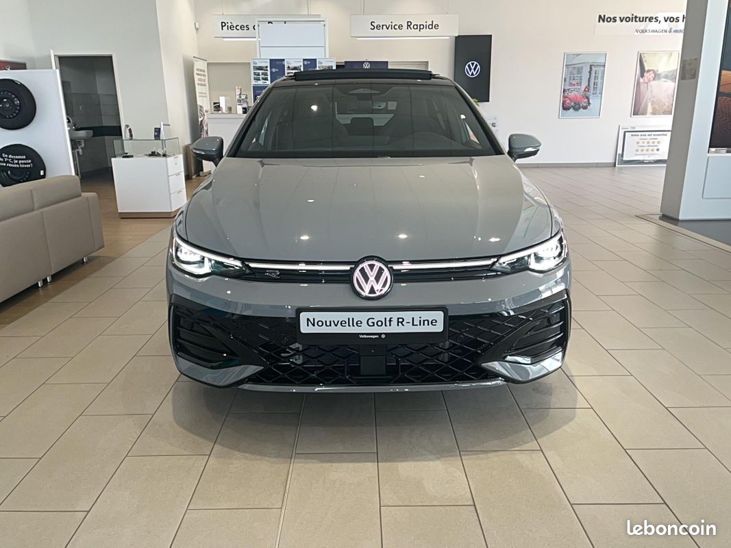 VOLKSWAGEN Golf 1.5 eTSI EVO2 150 DSG7 R-Line Edition (image 8)