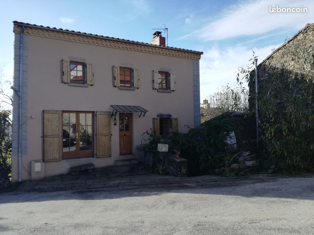 Maison 3 pièces 80 m² · à Léotoing · 80 m² · 560 €/mois