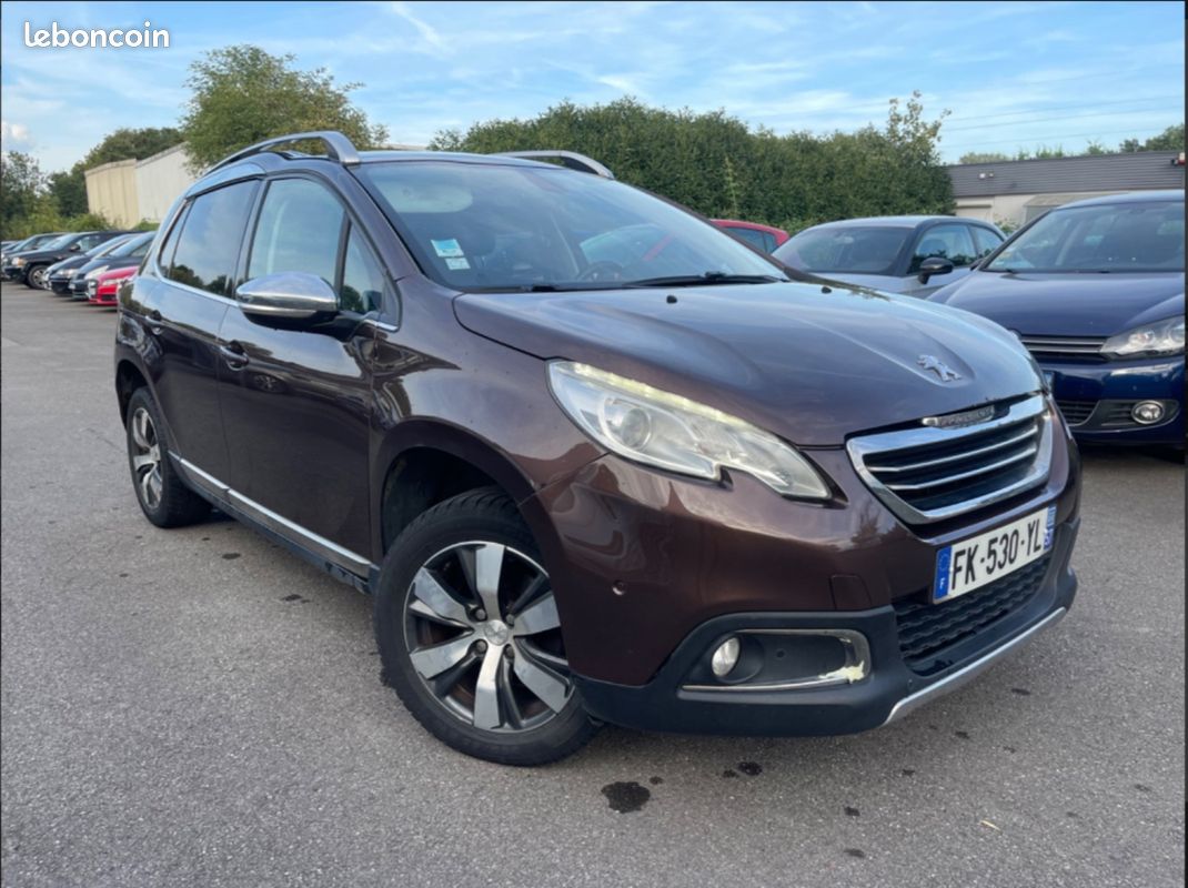 Peugeot 2008 1.6 e-HDI 115 ALLURE * GPS CUIR TOIT PANO (image 4)