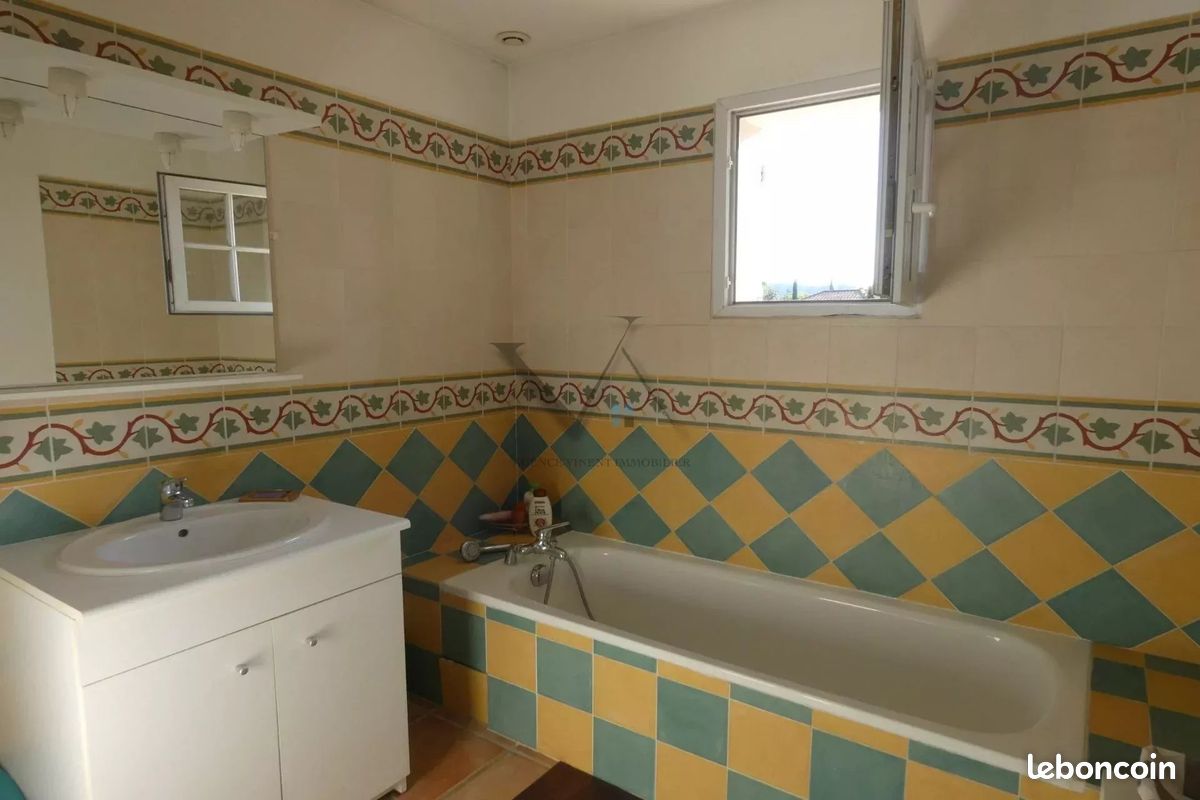 Maison a louer montelimar - 5 pièce(s) - 105 m2 - Surfyn