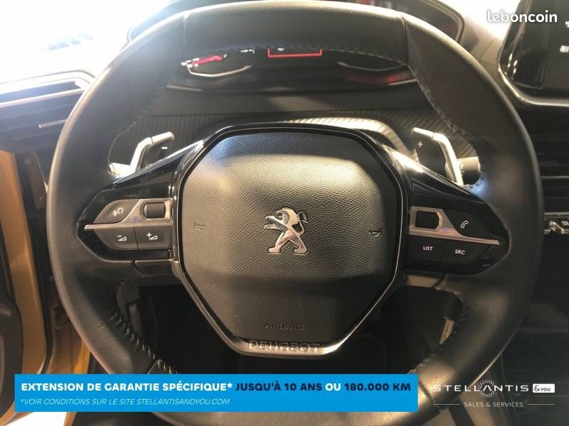 Peugeot 208 PureTech 100 S&S EAT8 Style (image 23)