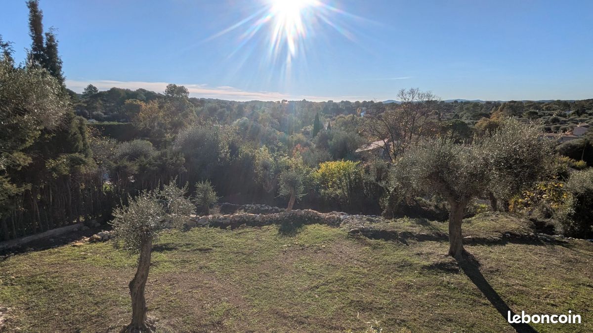 Terrain 1788 m² · à Roquefort-les-Pins · 1 788 m² · 450 000 €