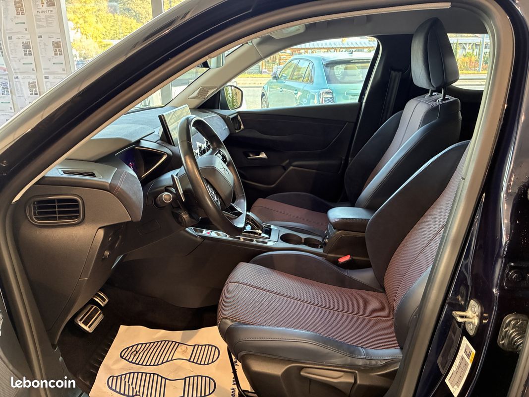DS3 CROSSBACK Inès de la Fressange HDI 130 CH EAT8 (image 7)