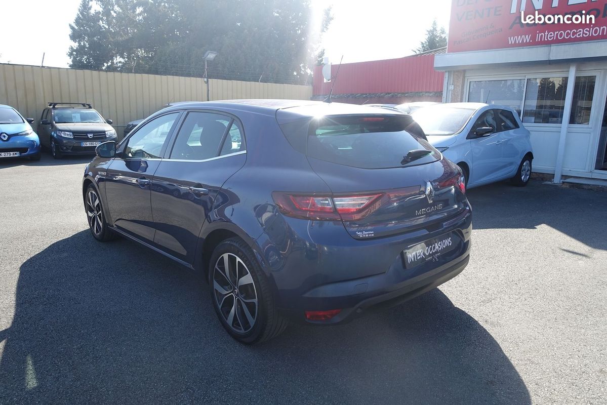 Renault MEGANE IV 1.2 TCE 100CH ENERGY LIMITED (image 8)