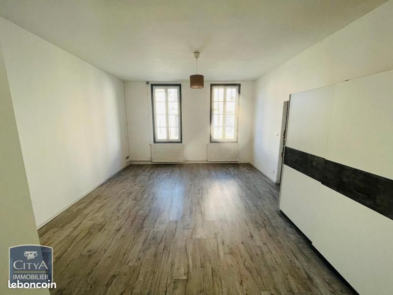 Location appartement studio - Rochefort 17300 (image principale 0)