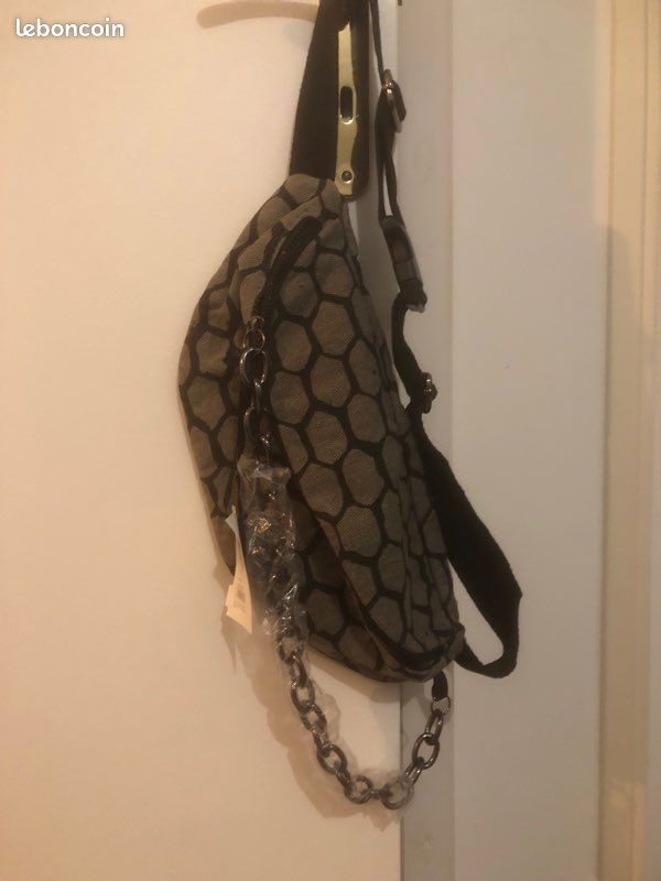 Sac banane Carpisa noir (image 2)