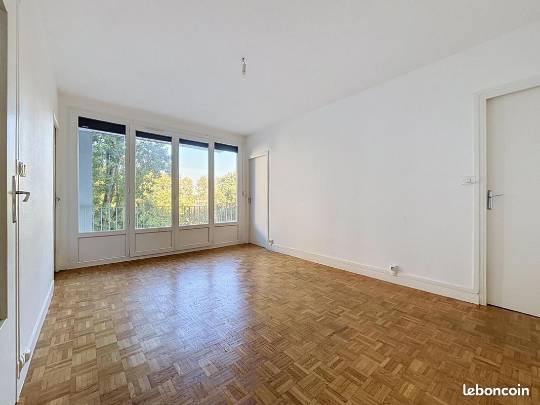 Appartement 4 pièces 67 m² · à Dijon · 67 m² · 990 €/mois
