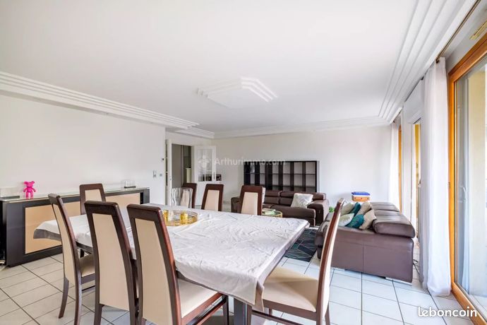 Appartement 6 pièces 135 m² — 2