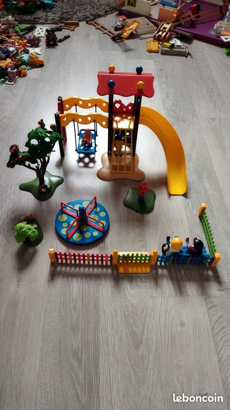Playmobil City Life 5568 - Parc de jeux pour enfants (image 2)