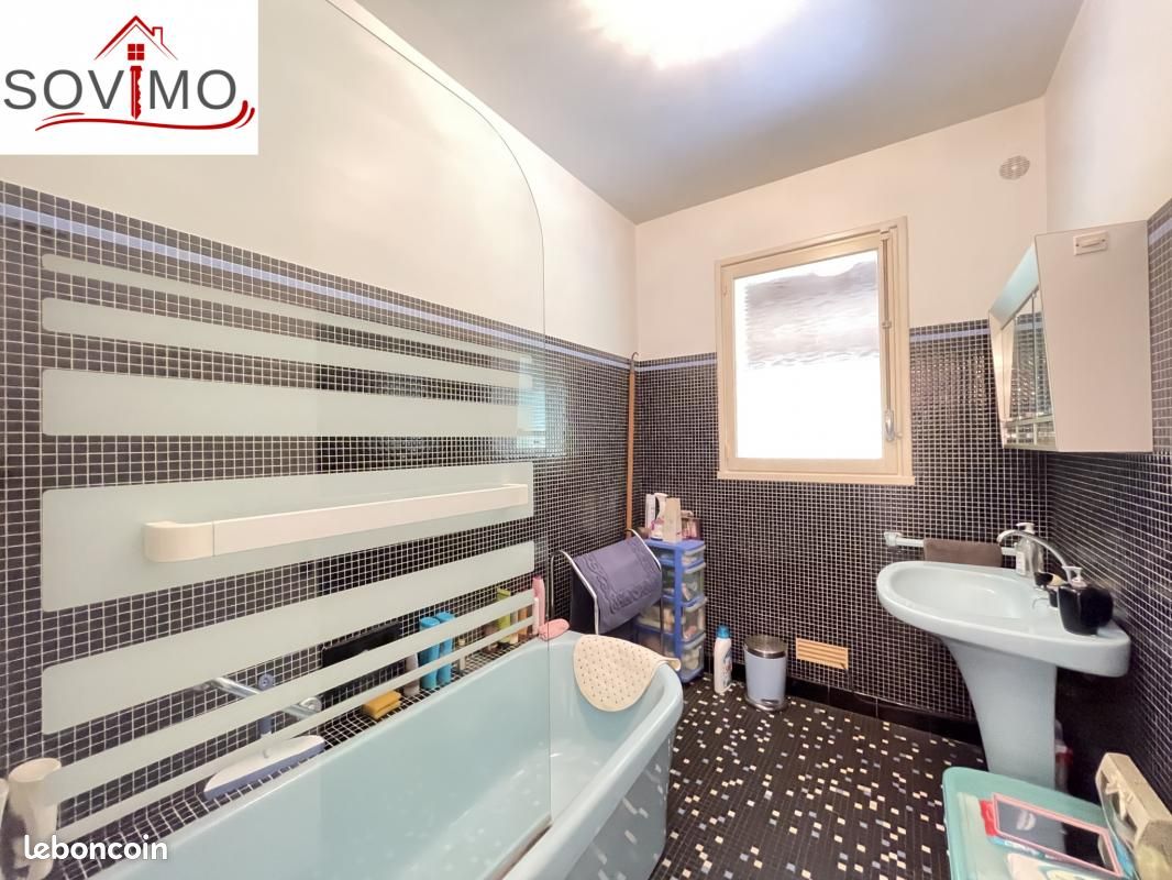 Pavillon 5 pièces 107 m² - Confolens 16500 (image principale 10)