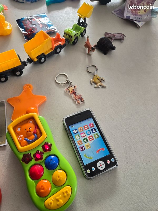 🧸🎲 Lot de jouets enfant – divers jeux & figurines (image 10)