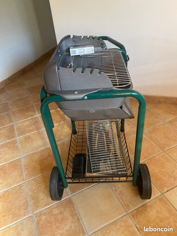 Barbecue et accessoires (image 3)
