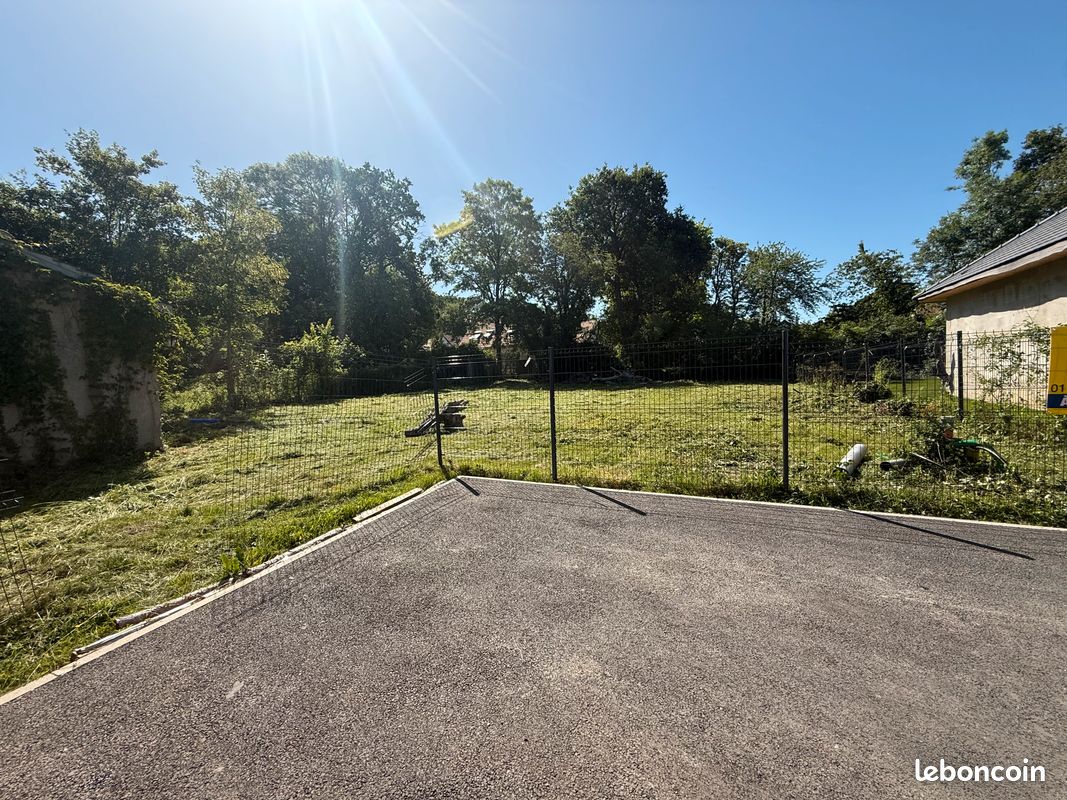 Terrain à bâtir 724m2 - Maule · 225 000 €
