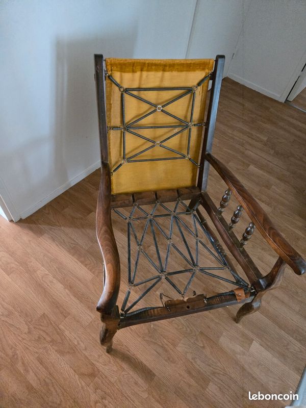 Fauteuil à restaurer (image 1)