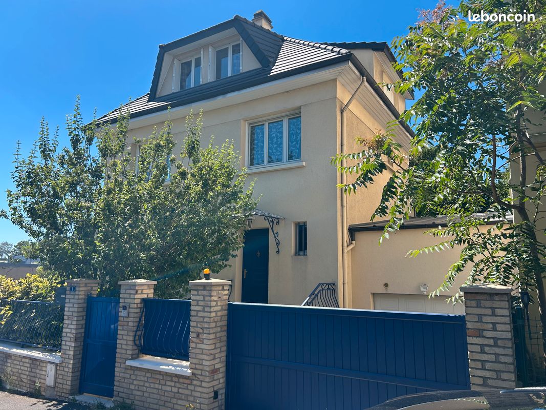 Maison 9 pièces 153 m² · à Arcueil · 153,2 m² · 680 000 €