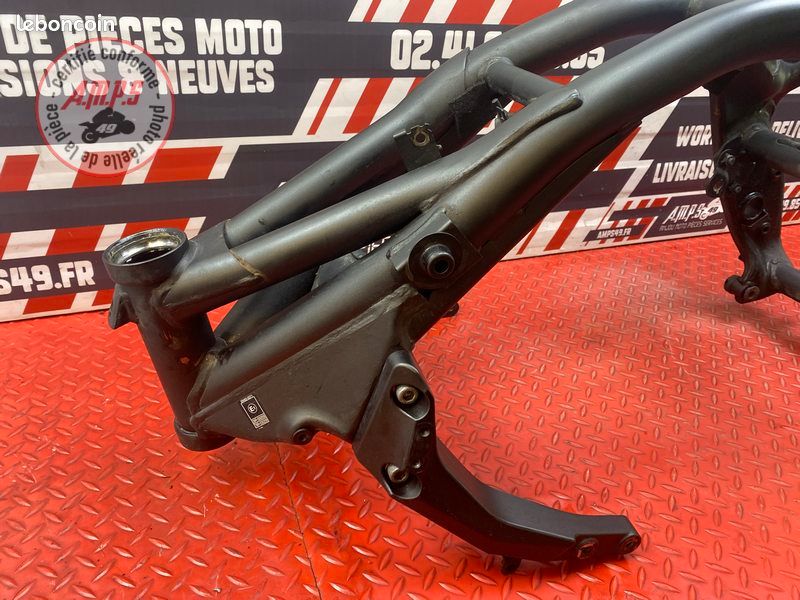 Cadre avec carte grise Kawasaki Z750 2007 à 2012 (image 2)