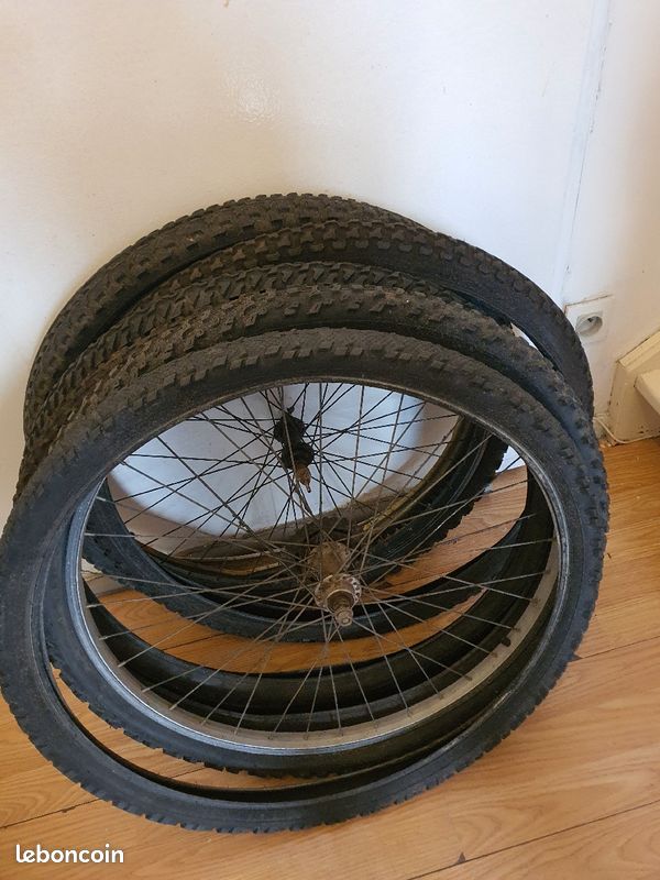 Pneus vélo (image 1)