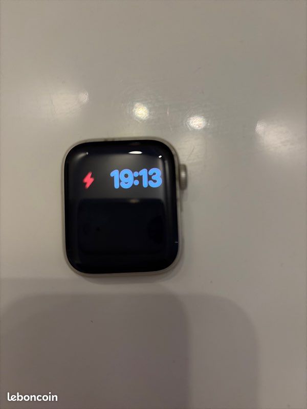 Apple Watch (image 1)