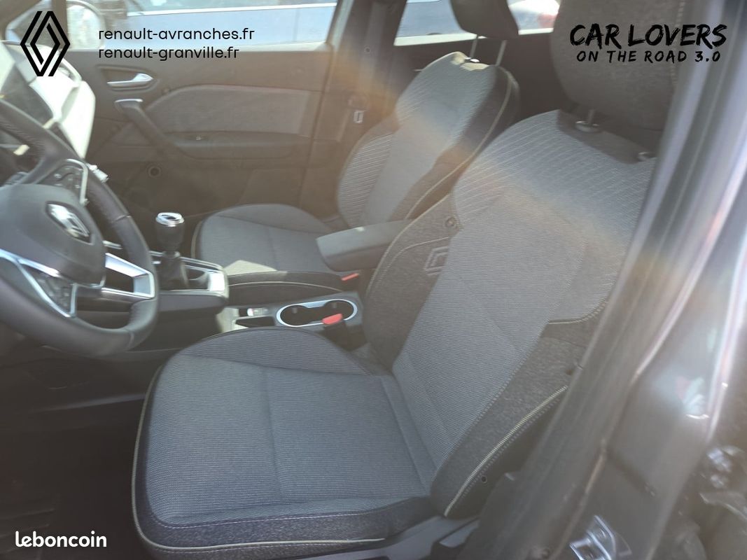 RENAULT Captur TCe 90 ch Techno (image 22)