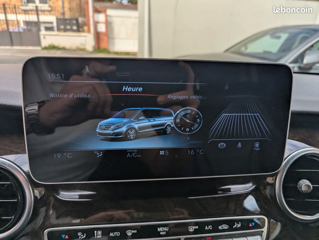 Mercedes-Benz CLASSE V 220 d Extra Long (447.815) 2EME MAIN/CAR PLAY/ PORTE ELEC (image 26)