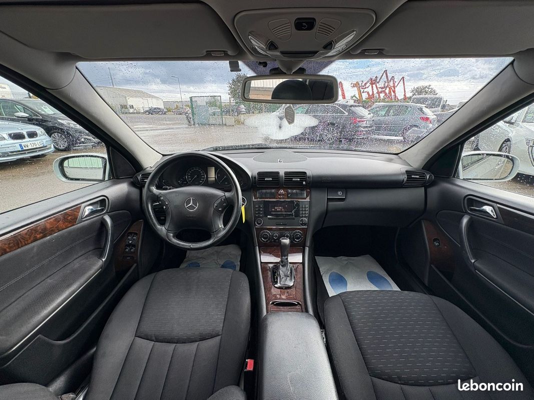 MERCEDES CLASSE C 220 Elégance 2.2 CDI 150 CV 01/2005 224500 KM BOITE DE VITESSE AUTOMATIQUE FEUX XÉNON SUIVI D'ENTR (image 10)
